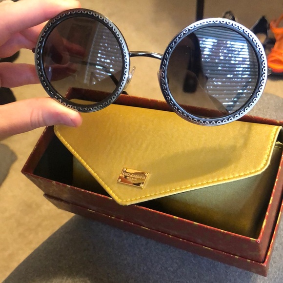 Dolce & Gabbana Accessories - nwot dolce and gabbana round sunglasses